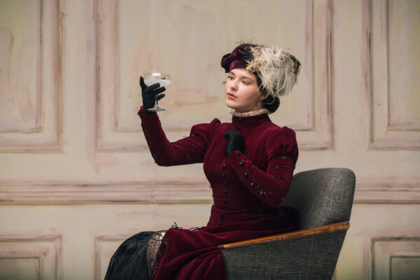 Exploring the Glamorous Era Gilded Age Fashion