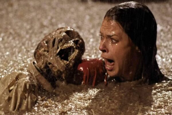 The 1982 movie poltergeist used real skeletons as - tymoff